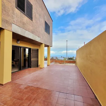 Briones Apartament *