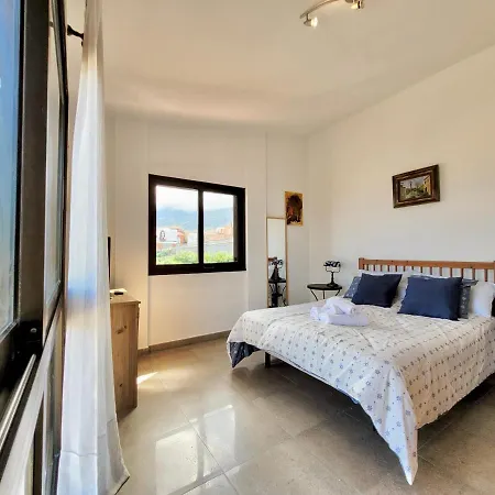 Briones Apartament *